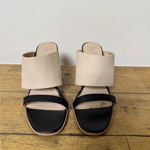 Seychelles Black and Tan Women's Shoes - Size 10